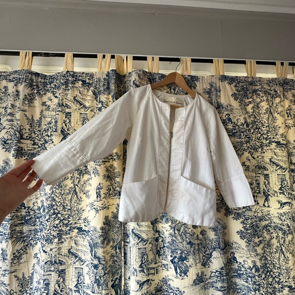 Graham & Spencer: White Cropped zip jacket. Lightweight summer style